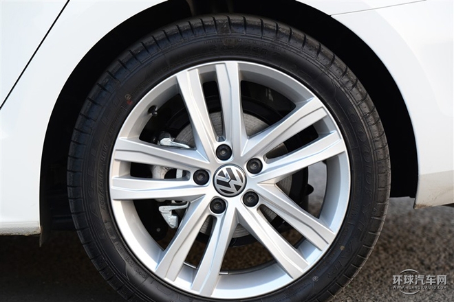 2015款 280TSI 手動(dòng)豪華型