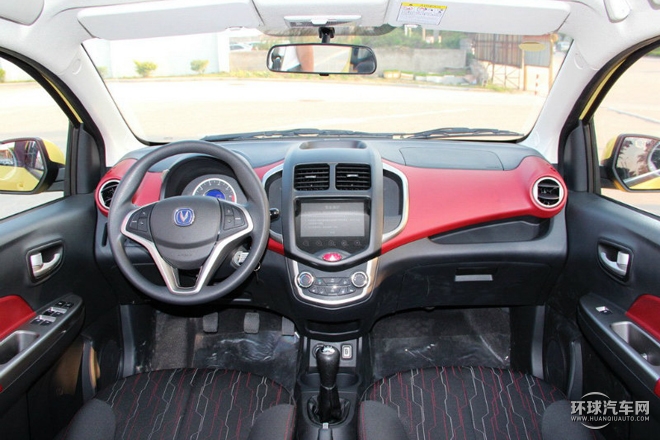 2015款 1.4L 手動(dòng)尊貴型