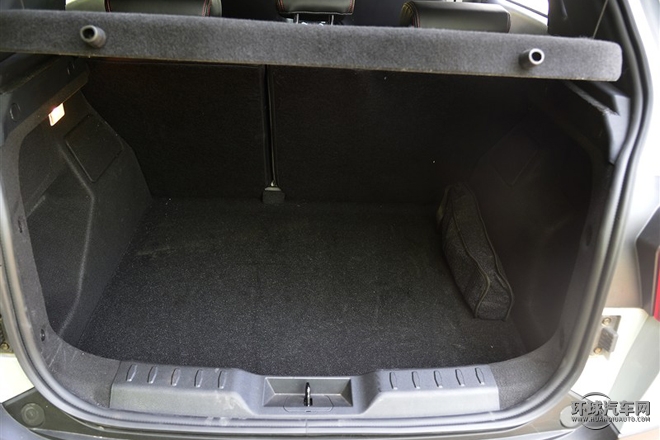2015款 1.5T 自動(dòng)旗艦型