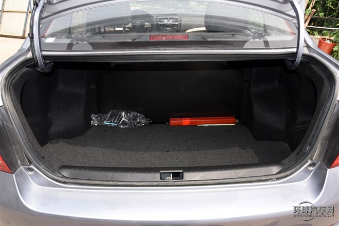 2015款 1.5L 自動(dòng)精英型