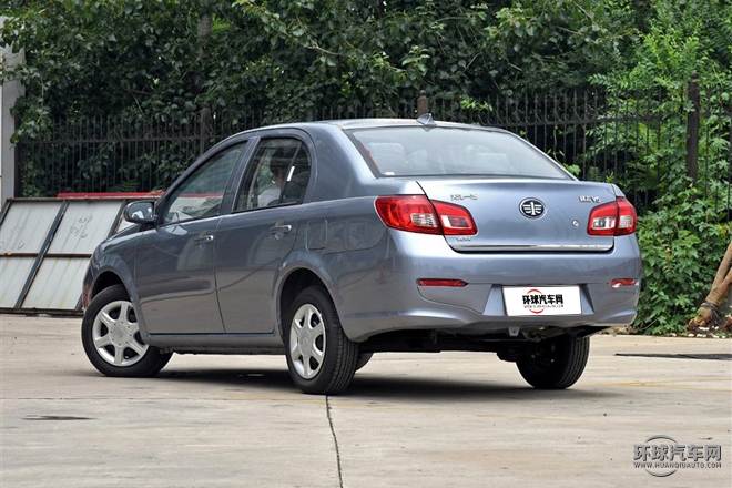 2015款 1.5L 自動(dòng)精英型