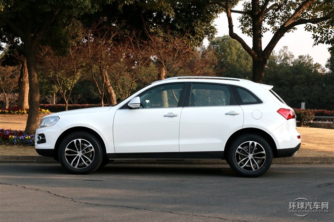 2015款 2.0T 手動(dòng)尊貴型