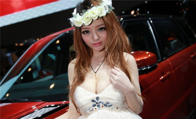 盤點(diǎn)歷屆車展那些呼之欲出的波霸女王