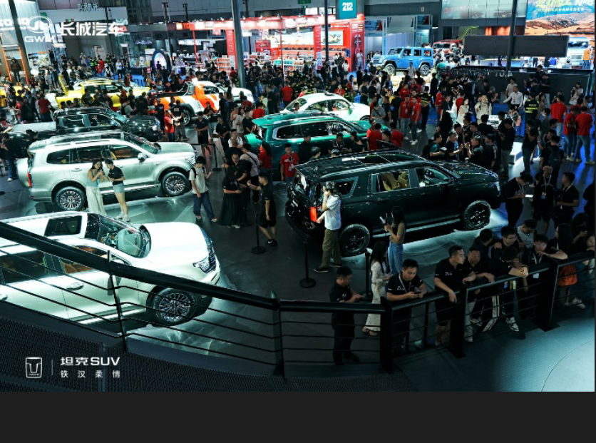 坦克500成都車展引爆熱潮，硬核技術(shù)重塑